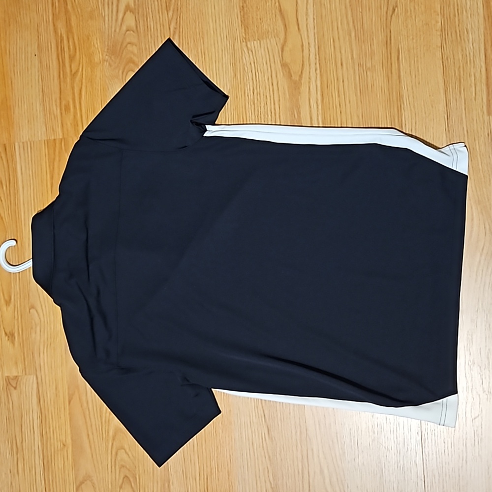 Under Armour polo - Picture 2 of 4